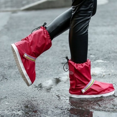 《JMALL》華麗棗紅都會時尚中筒防水/防雨鞋套